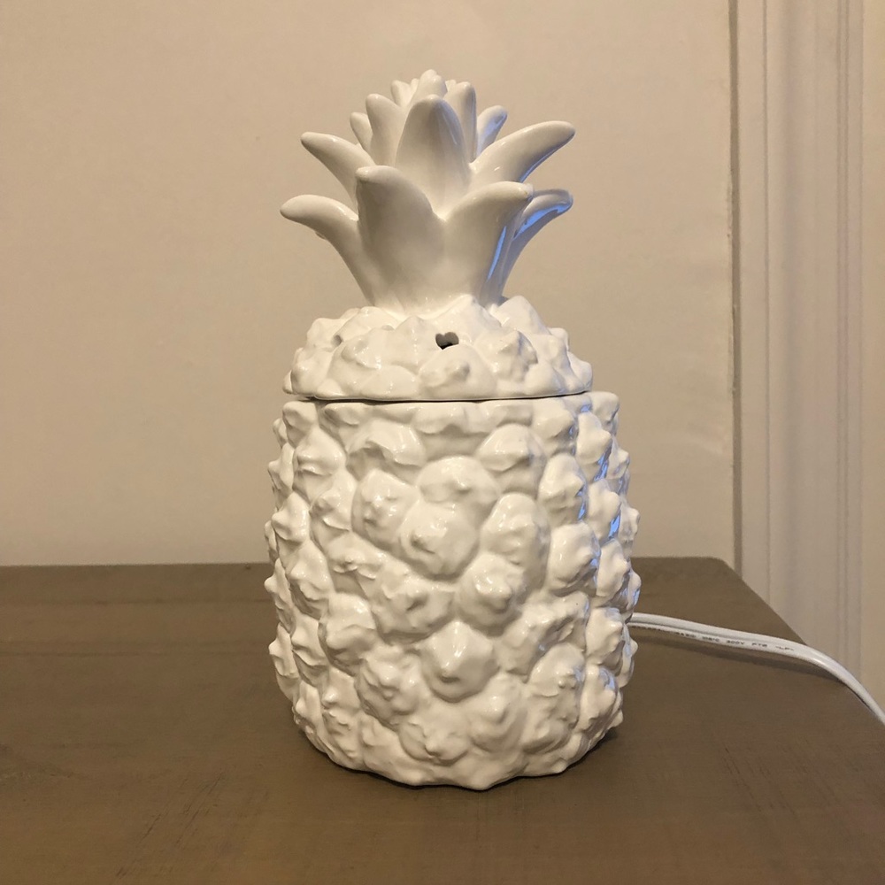Pineapple scentsy burner